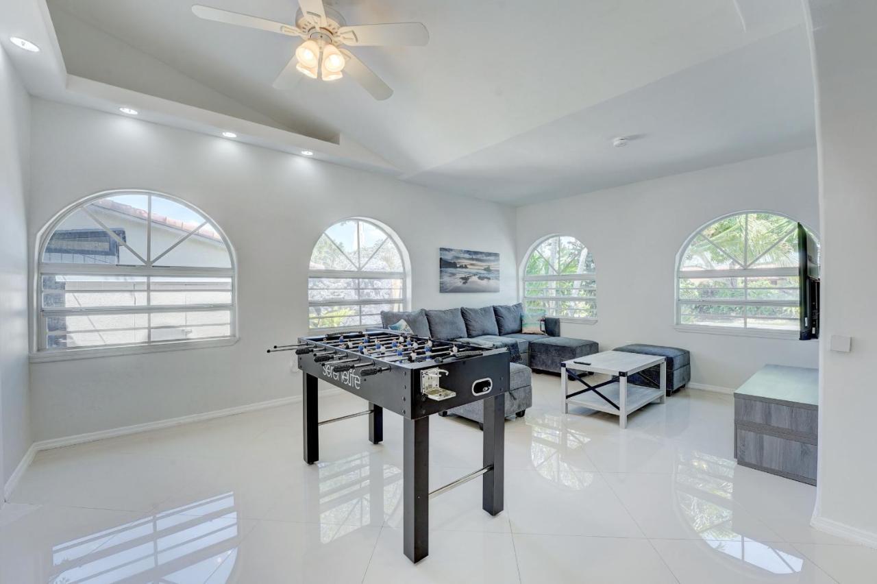 Luxury Tropical Oasis! Huge Saltwater Pool! 1 Mile To Beach! Villa Fort Lauderdale Exterior foto