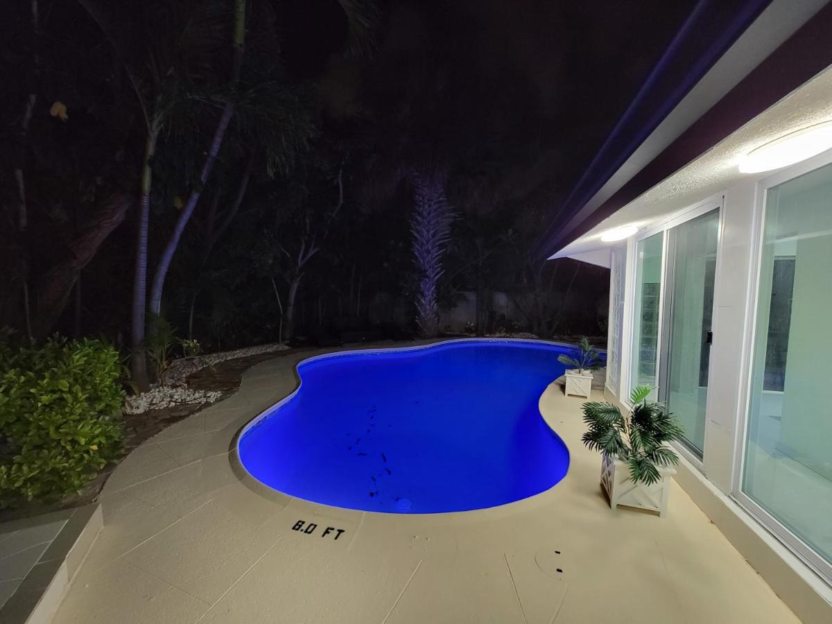 Luxury Tropical Oasis! Huge Saltwater Pool! 1 Mile To Beach! Villa Fort Lauderdale Exterior foto