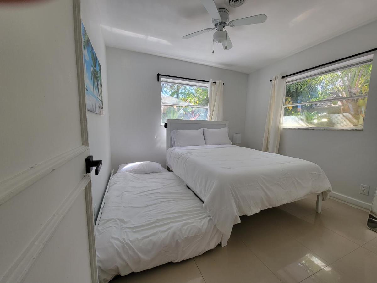 Luxury Tropical Oasis! Huge Saltwater Pool! 1 Mile To Beach! Villa Fort Lauderdale Exterior foto